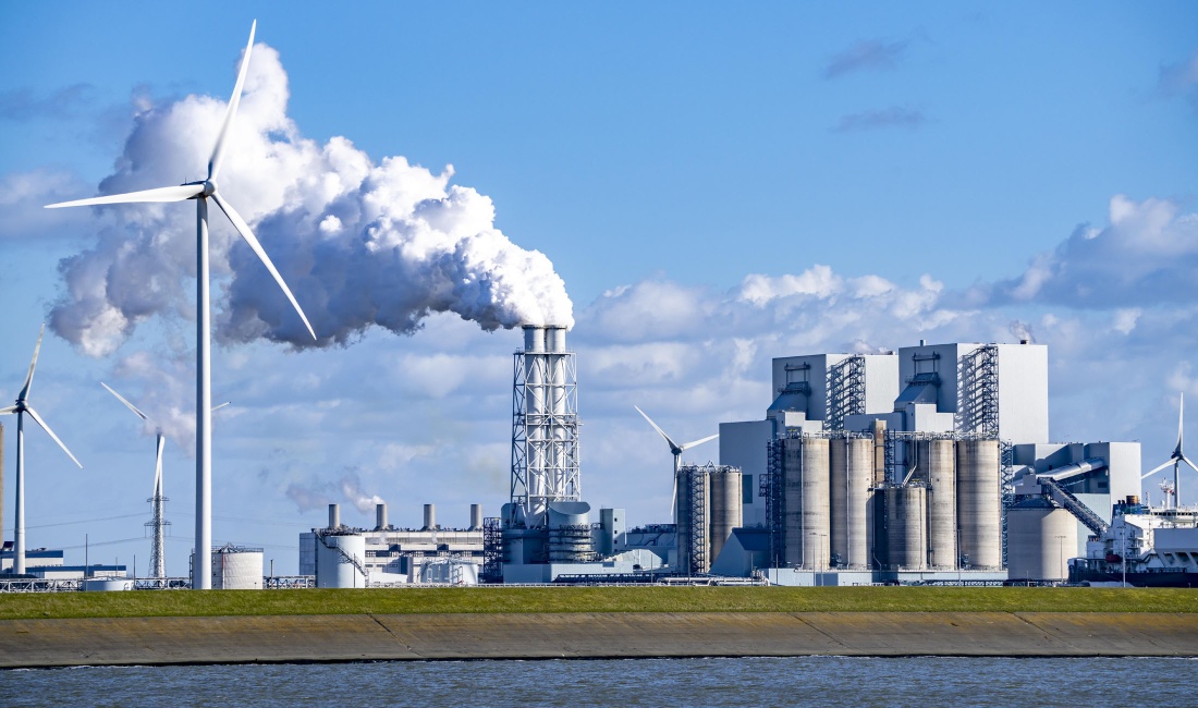 Gas- und Kohlekraftwerk von RWE in den Niederlanden. 